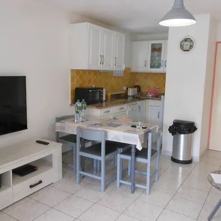 3 Pcs Veranda 43m2 + Terrasse 60m2 Ref 4040 Le Castellas