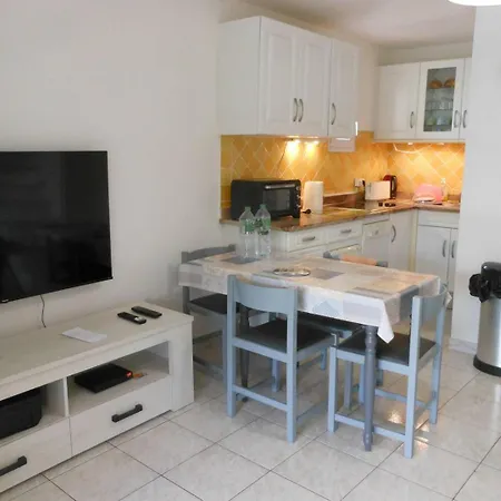3 Pcs Veranda 43m2 + Terrasse 60m2 Ref 4040 * Le Castellas