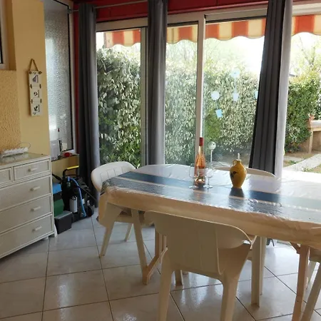 Appartement 3 Pcs Veranda 43m2 + Terrasse 60m2 Ref 4040
